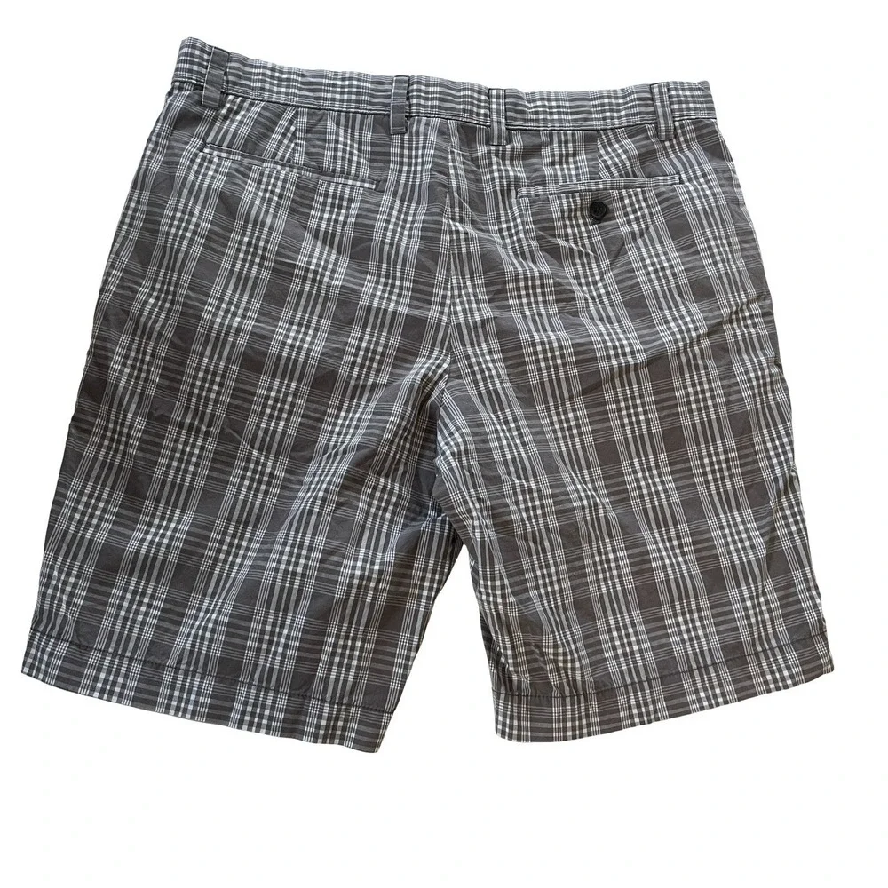 Banana Republic Men Size 36 Gray White Plaid Chino Shorts 100%Cotton Lightweight